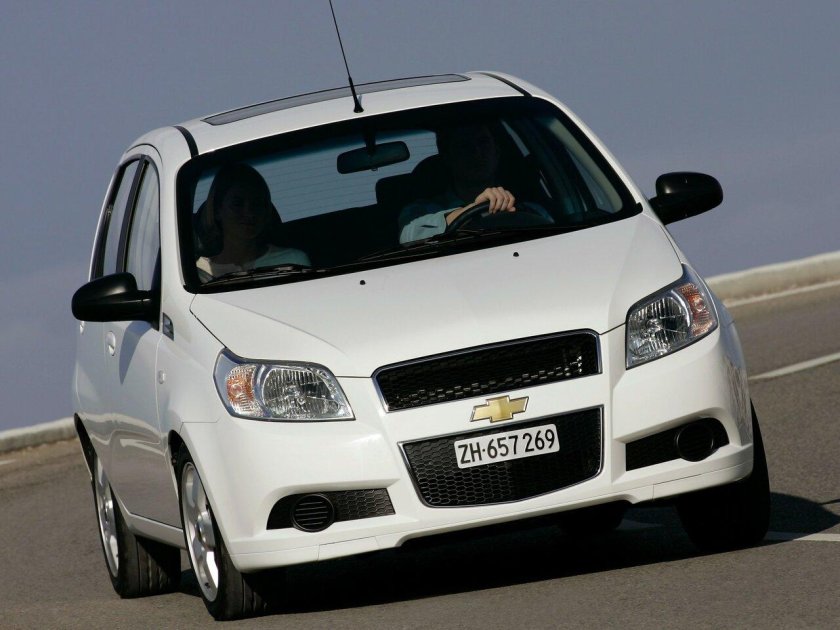 Шевроле Авео т250 хэтчбек