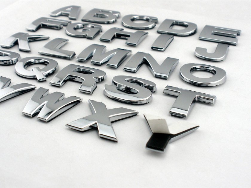 Металлические буквы на автомобиль