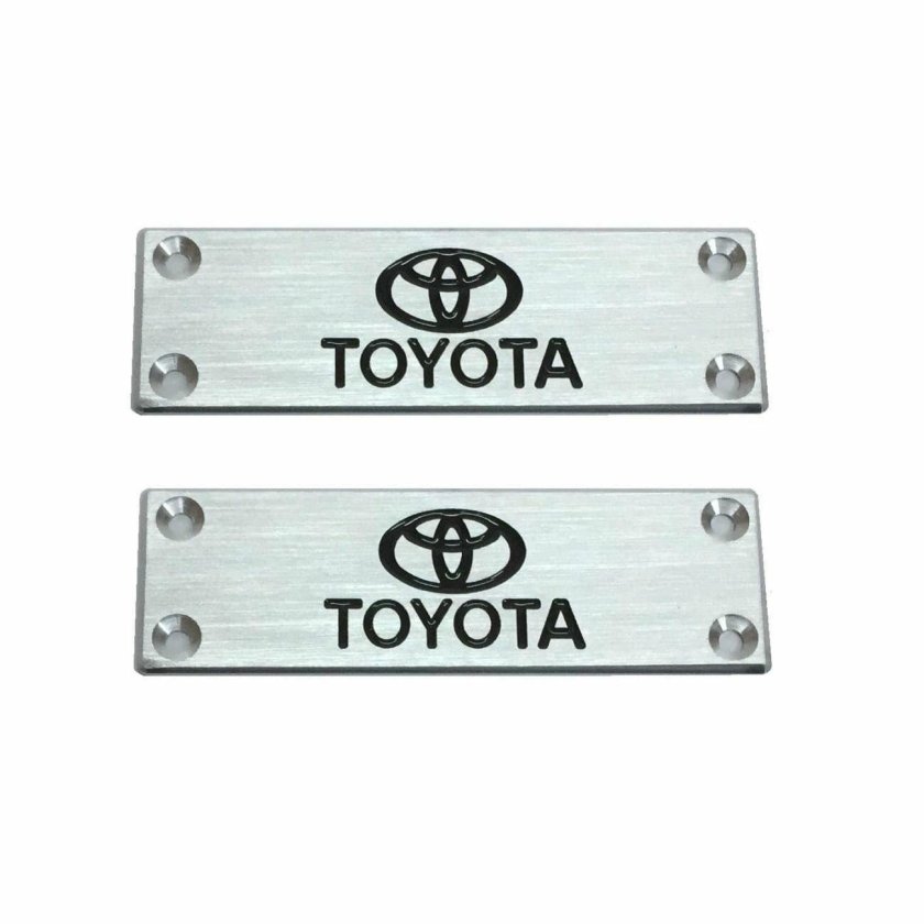 Шильдик на автомобиль