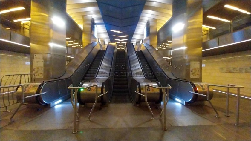 Станция метро деловой центр бкл