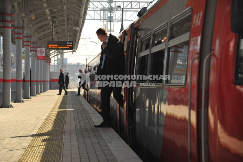 Пригородные поезда