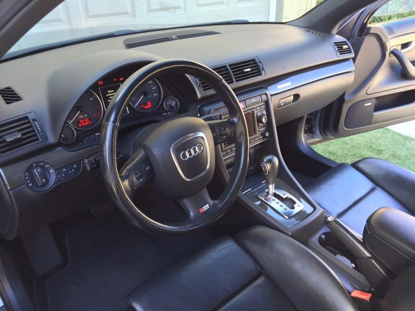 Audi s4 b7 Interior