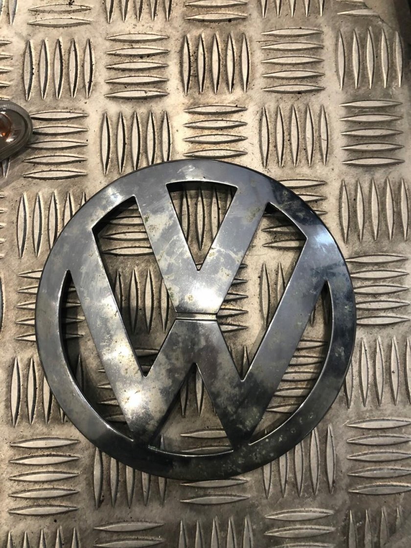 Эмблема фольксваген