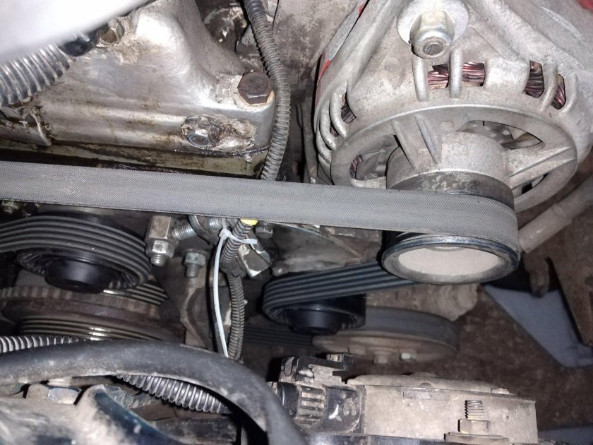 Ремень генератора Шеви Нива