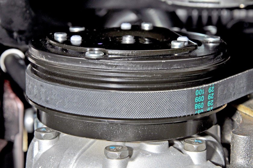 Ремень привода кондиционера Шевроле Нива