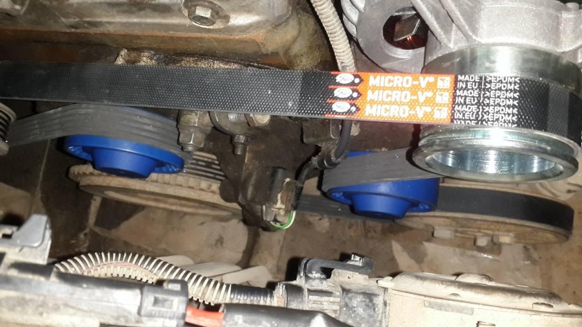 Натяжитель ремня Нива Шевроле