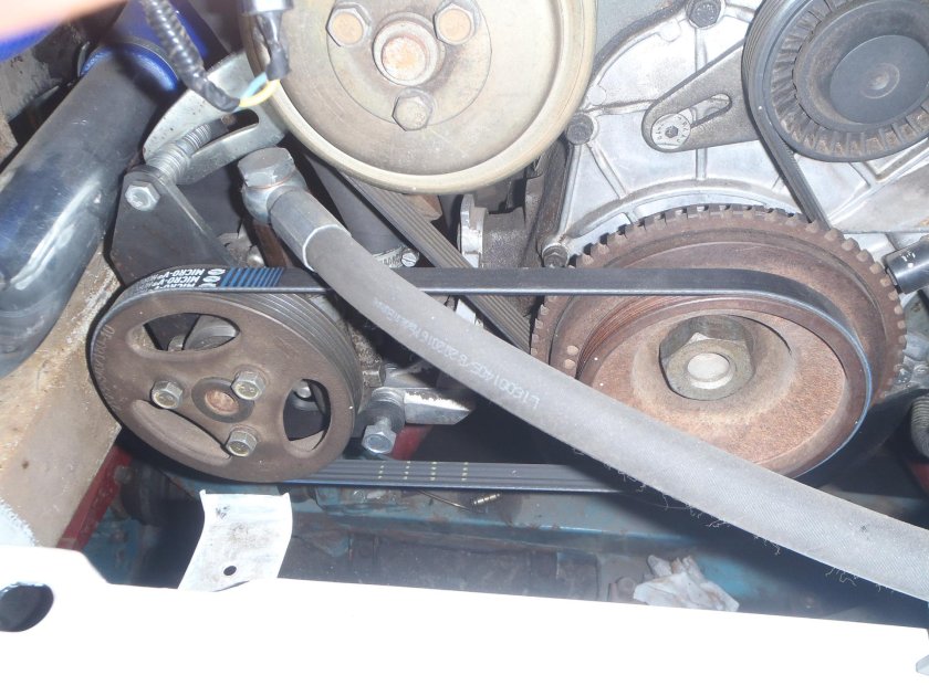 Кронштейн ГУРА Нива 21213