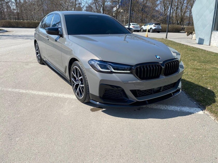 БМВ 530 серая