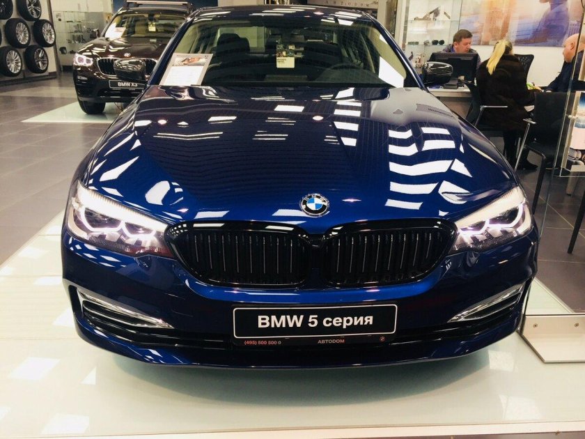 BMW g30 синяя
