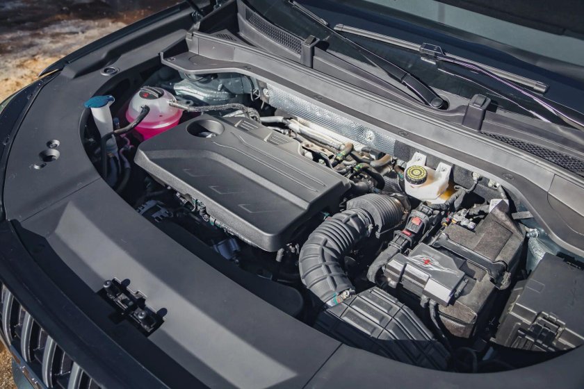 Двигатель автомобиля