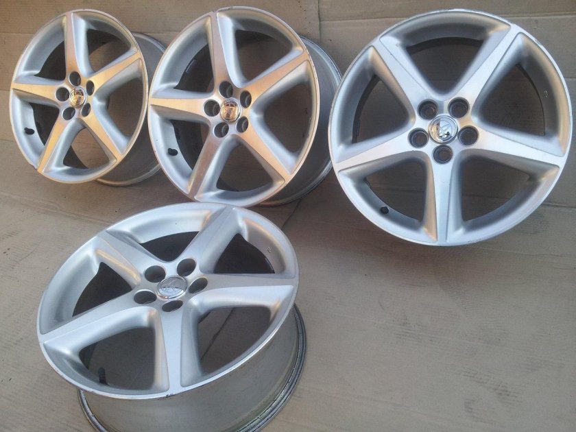 Диски Toyota Caldina r17