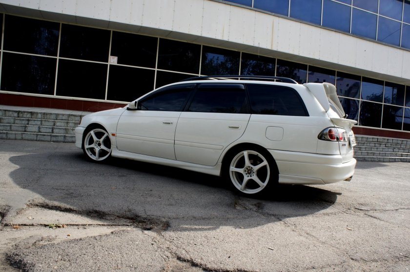 Литье Тойота Калдина St 195