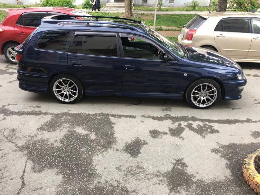 Тойота Калдина st195