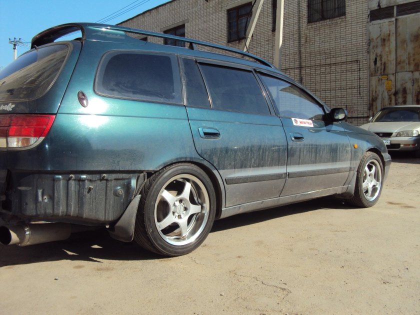 Тойота Калдина st191