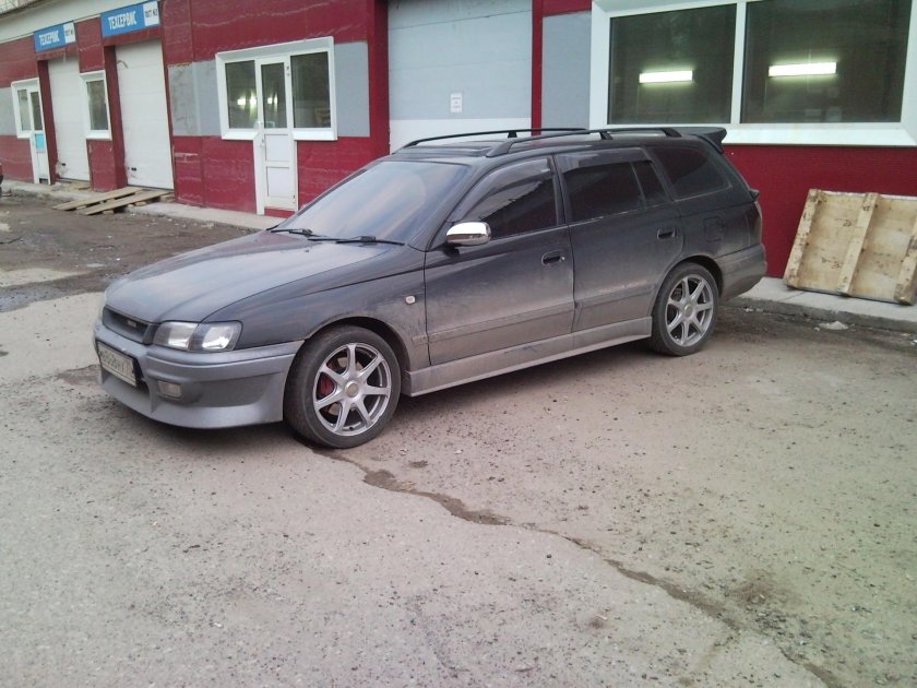 Toyota Caldina 190 r18