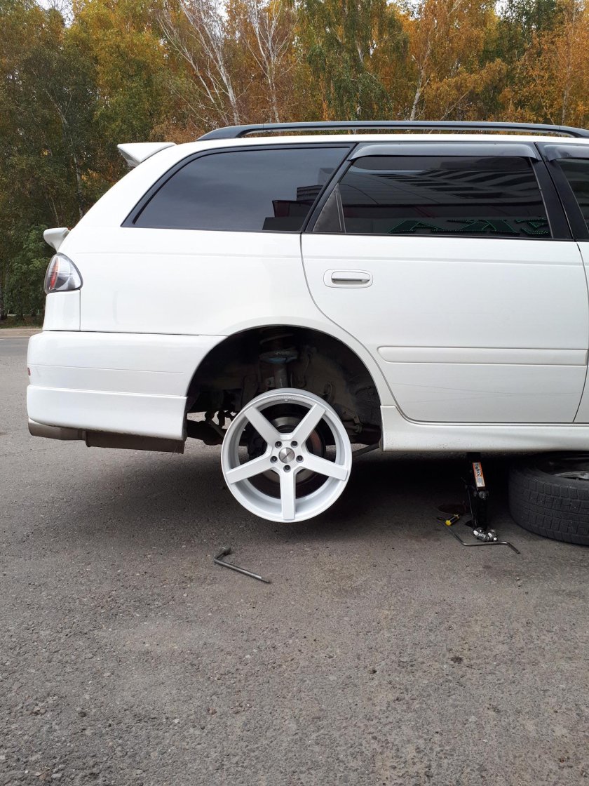 Toyota Caldina 17 диски