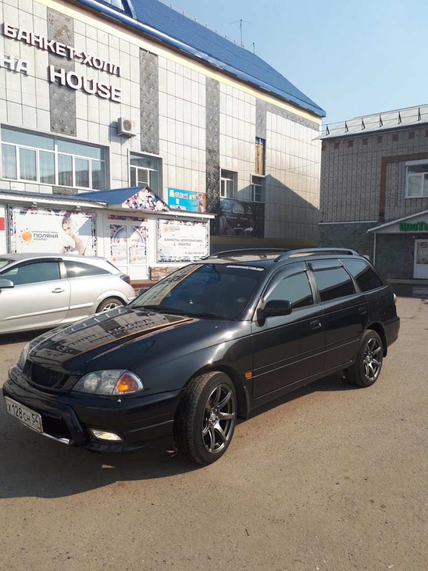 Тойота Калдина на 17 колëсах