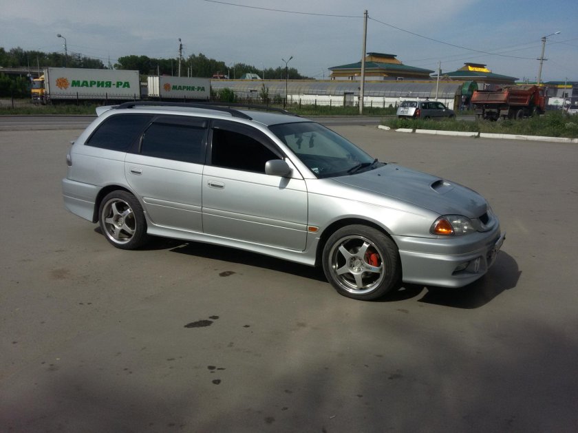 Тойота Калдина 210