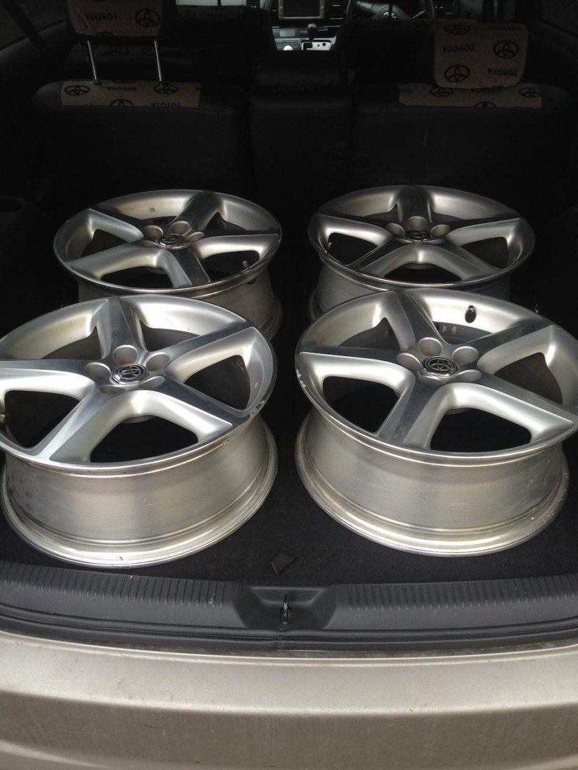 Диски Toyota Caldina r17