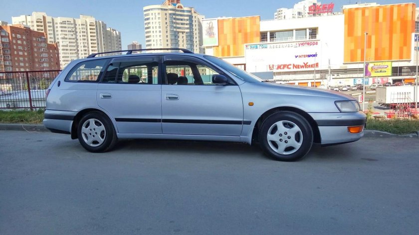 Тойота Калдина 1996