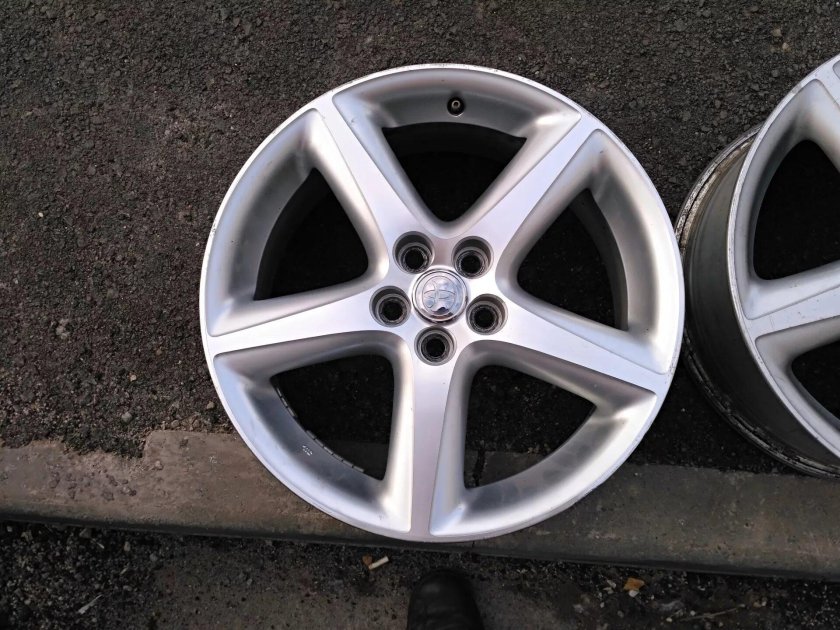 Диски Toyota Caldina r15