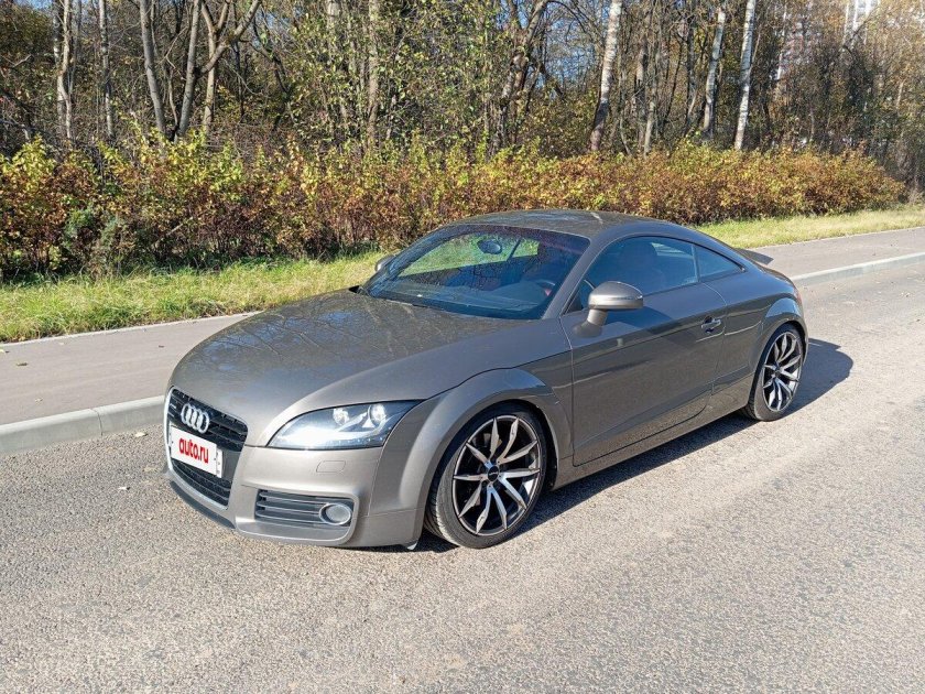 Audi tt 8 j