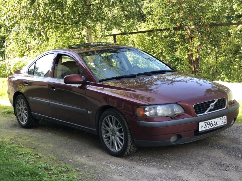 Вольво с 60 2003