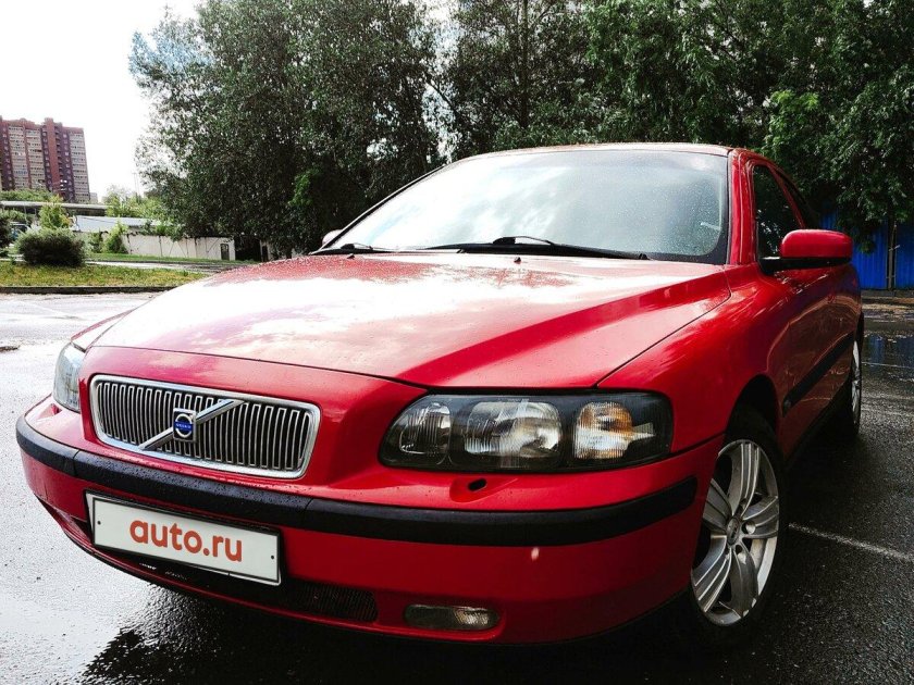 Вольво с 40 2003