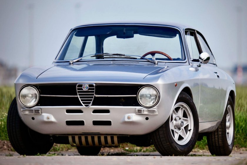 Alfa romeo giulia gt 1300 junior