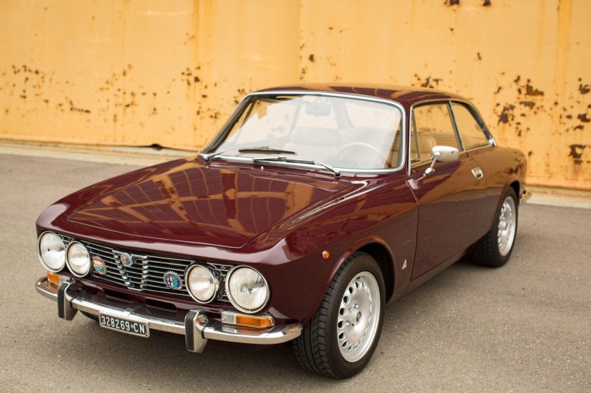 Alfa Romeo 2000 GTV