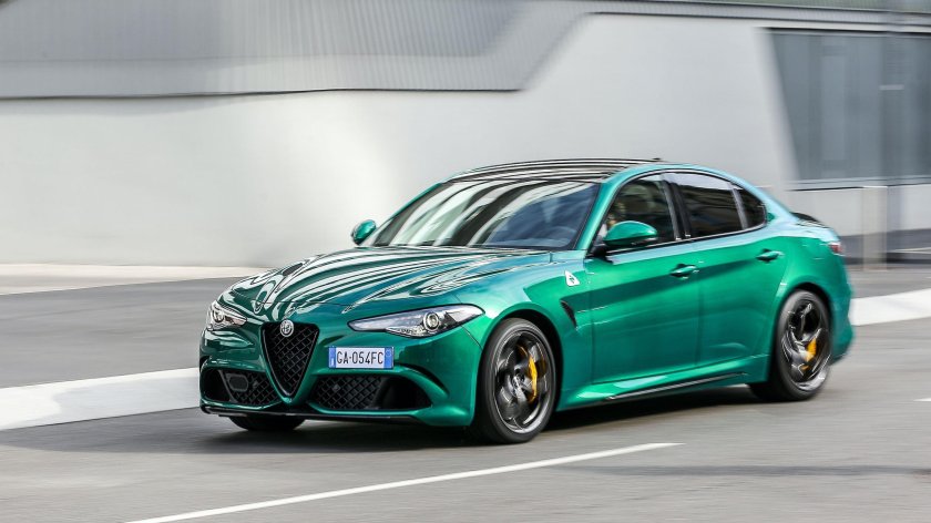 Альфа Ромео Giulia Quadrifoglio 2020