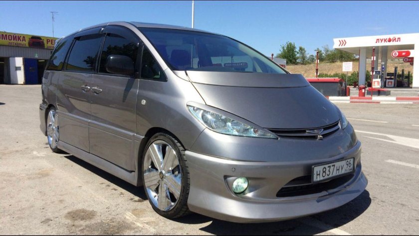 Тойота Эстима Аэрос