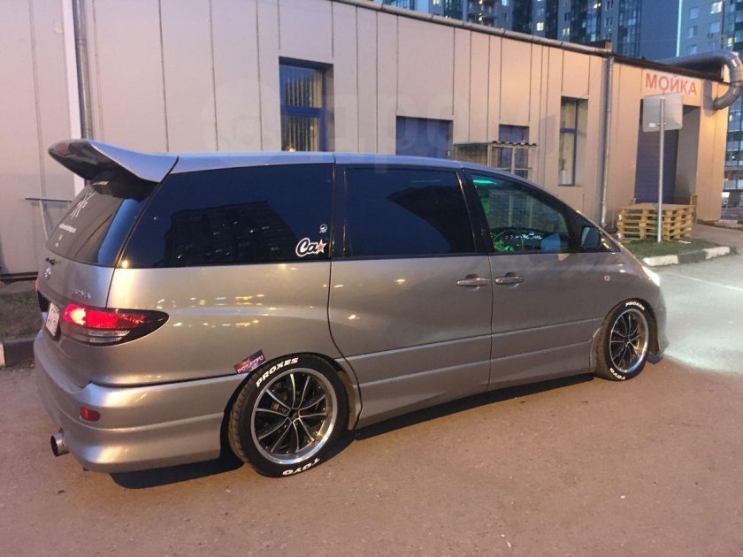 Тойота эстима 2003