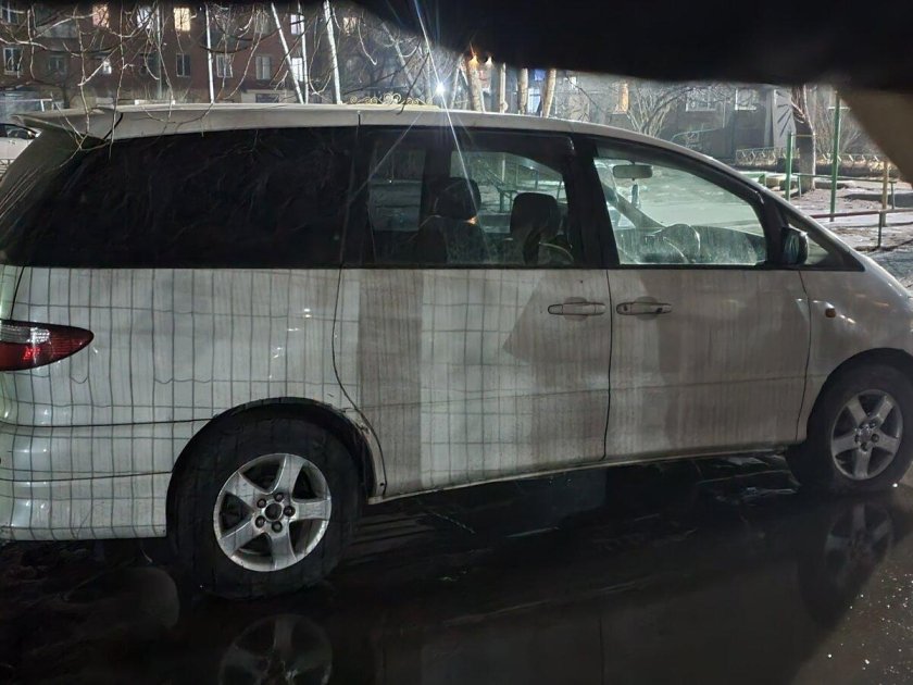 Тойота эстима 2011 года