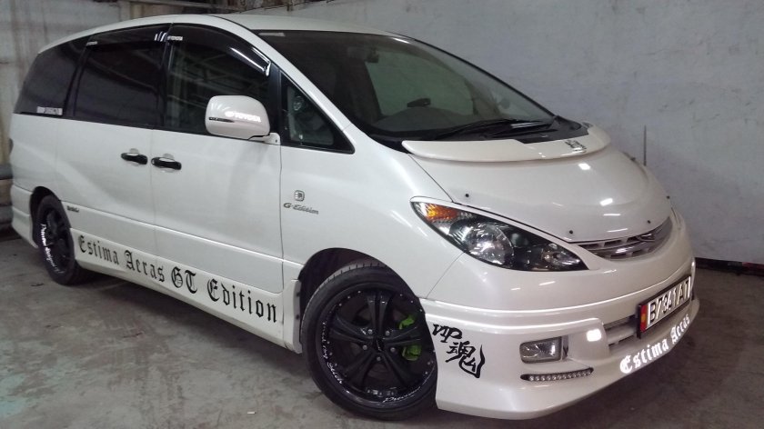 Тойота Эстима Аэрос