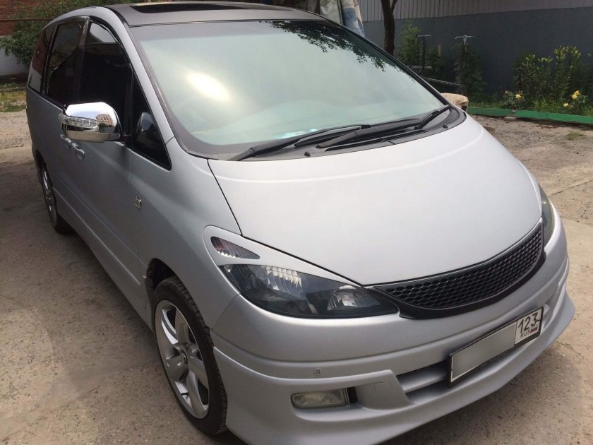 Toyota Isis покраска в Раптор