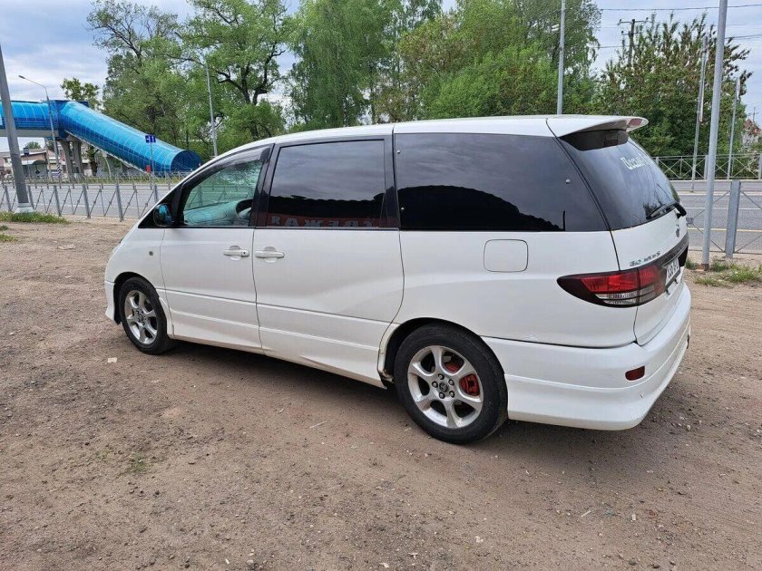Тойота Эстима 2002