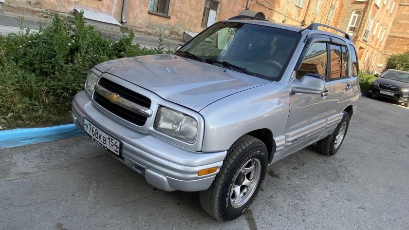 Chevrolet Tracker 2.5 at, 2001