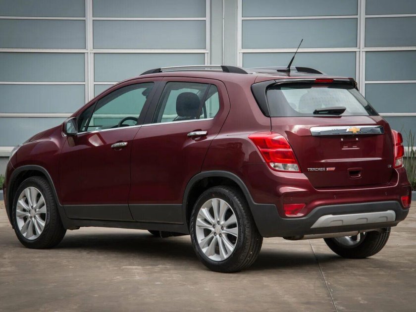 Шевроле трекер 2016