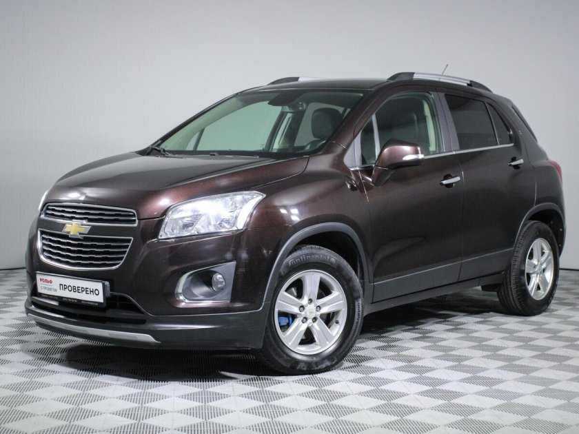 Шевроле трекер 2015 года