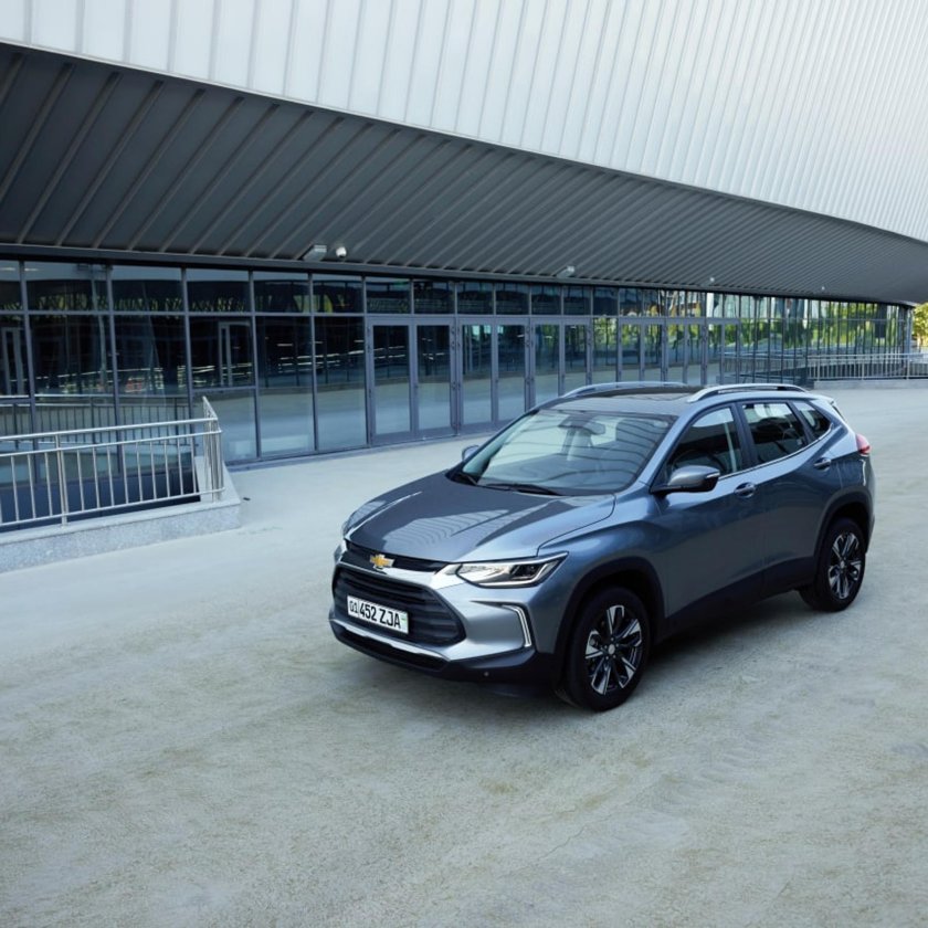 Шевроле трекер 2023