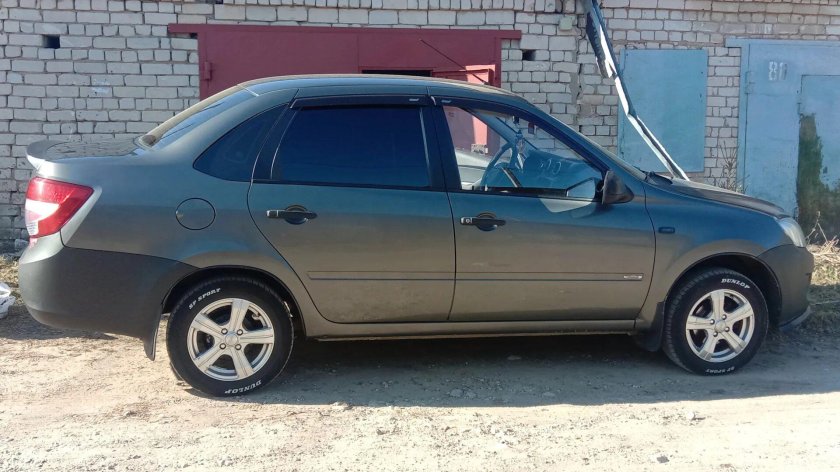 Лада Гранта серое олово