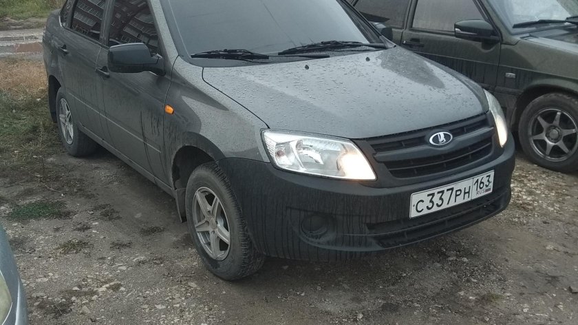 Лада Гранта цвет серое олово