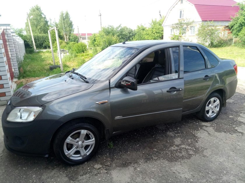 Лада Гранта цвет серое олово