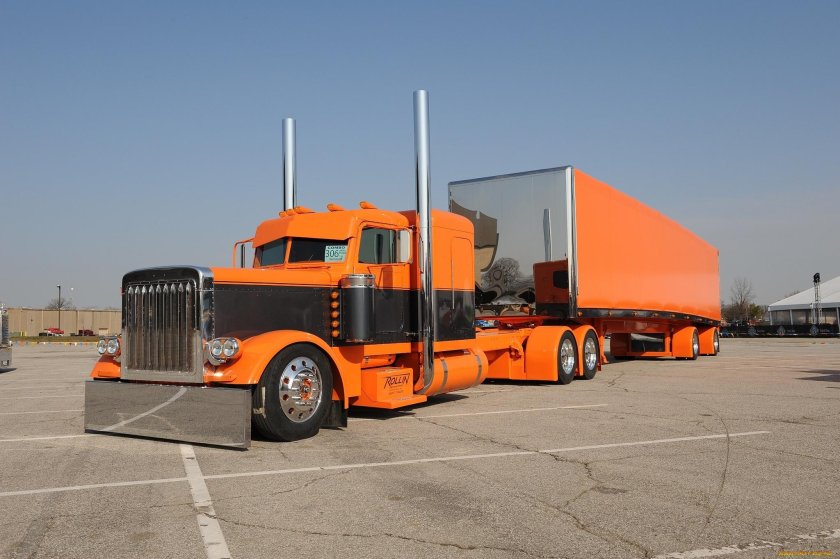 Американский грузовик Peterbilt