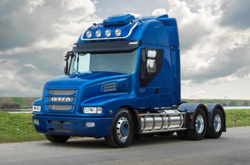 Грузовик Iveco Strator