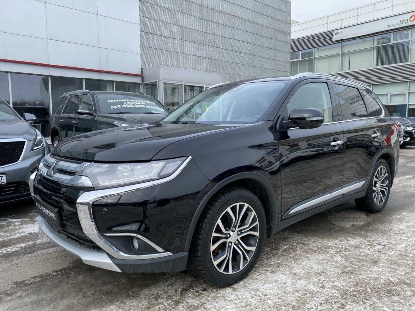 Mitsubishi outlander 2017