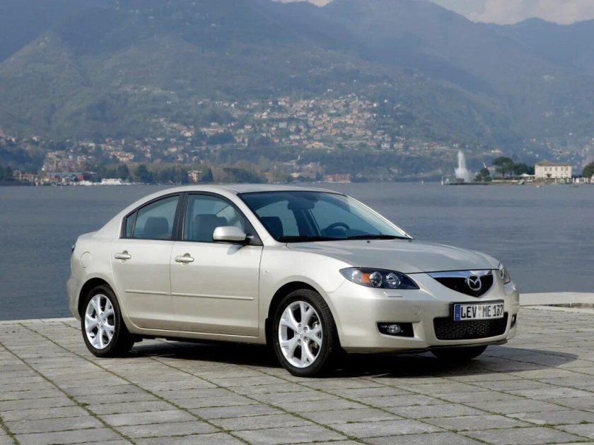 Мазда 3 2008 года седан