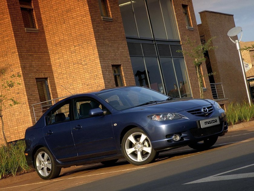 Mazda 3 BK седан