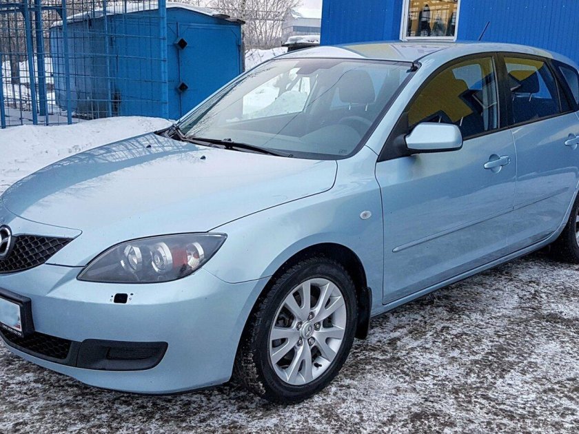 Мазда 3 хэтчбек голубая 2007